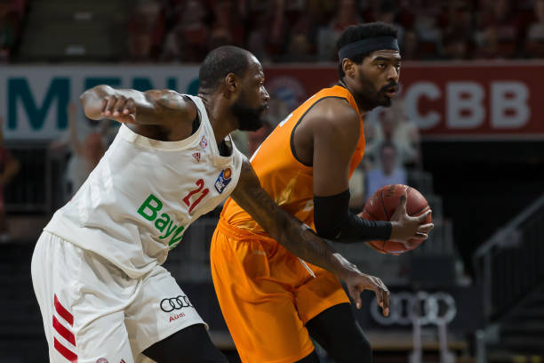 臻背后的努 臻背后的努