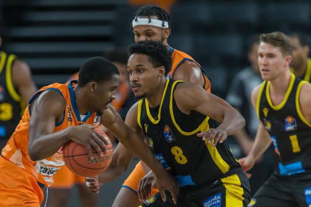 论是从比分 论是从比分