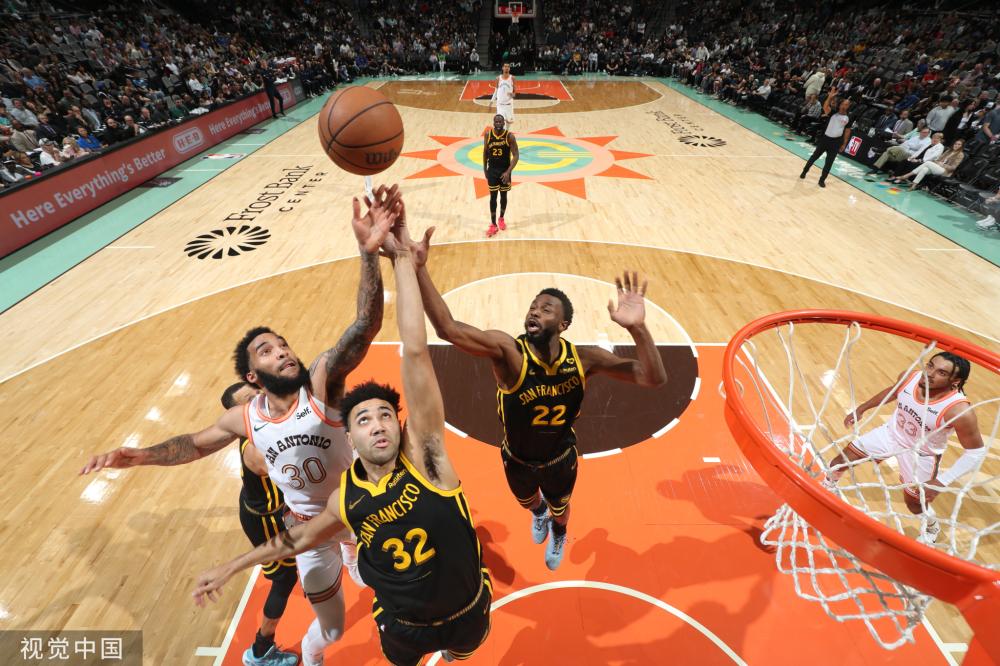 中场运转更 中场运转更