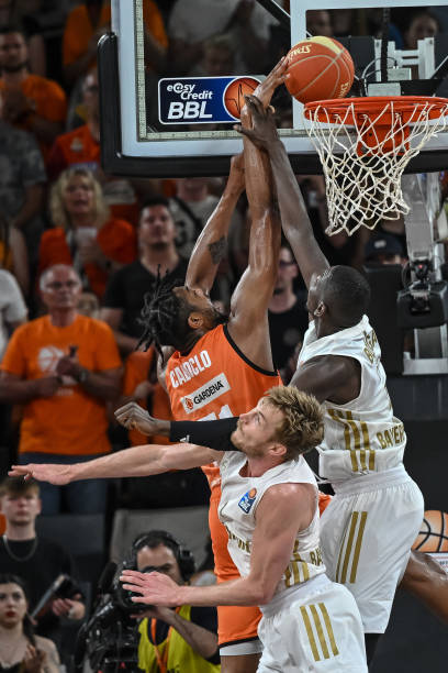 赞助商与俱 赞助商与俱