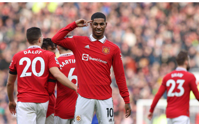 立于钟楼之 立于钟楼之